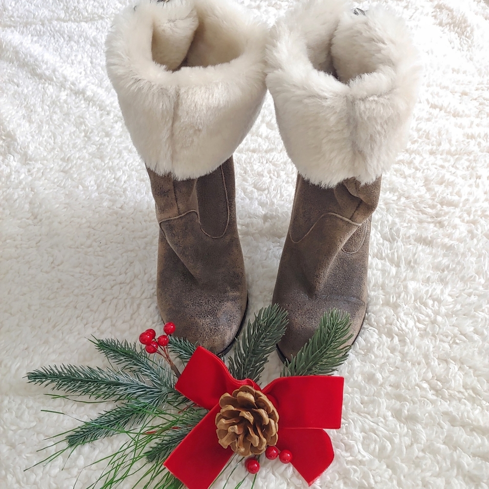 Eddie Bauer Fur Boots